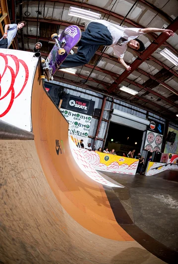 <!--am17thurs-->

After a long day of gruntwork, Wesley Box gets his lix in with a High to Low Drop Grind.