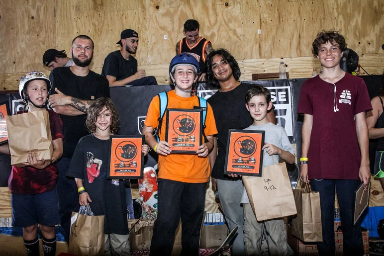 <!--hj19photos-->

<a style=