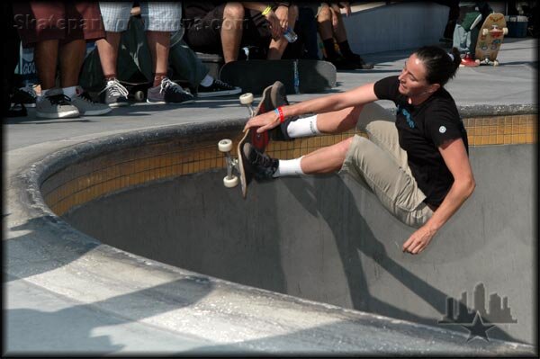 etnies Goofy vs Regular 2006 Bowl Jams