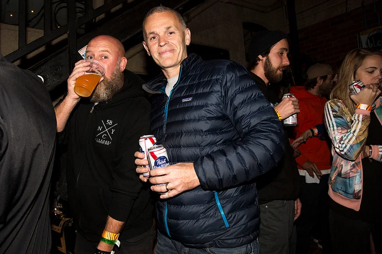 <!--pro16sunnight-->

Two great guys: Gabe Clement and Steve Douglas enjoying beers on the patio.