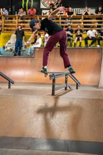 Atom back lip.