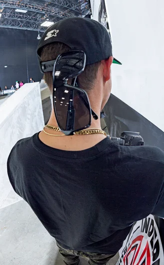 <!--dala18practice-->

High fashion meets function.