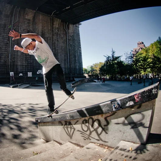 <!--nyc14d2-->

This back noseblunt is just a warm up for Carlo Carezzano.