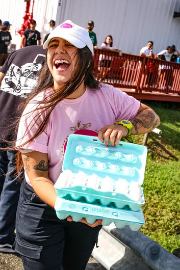 This girl brought plenty of ammo.
<!--tampaam2023qualifiers-->