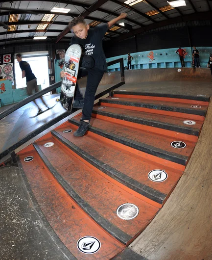 <!--soj16-->

Daniel Bonelli hopped down the stairs on this boneless.