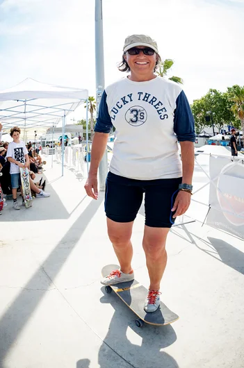 <!--dabarcy-finals-->

Rad Mom.