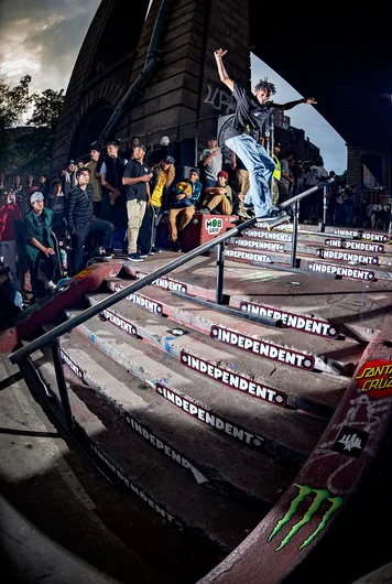 <!--danyc19finals-->

I think this is Christian Hall warming up the rail at Independent Best Trick with a Front Feeble.

