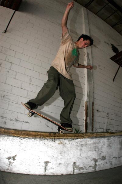 Ryan Dodge - backside nosegrind