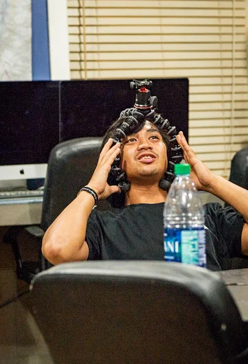 <!--daww19practice-->

Uncle Sam learned early: don’t stick your head in the grab machine.
