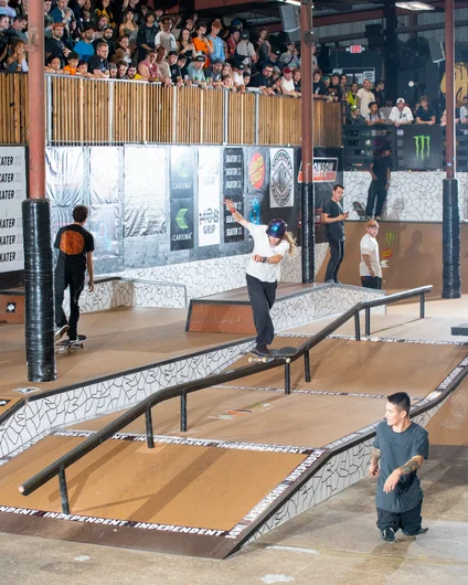 Andy Anderson one foot 50-50 down the entire rail

<!--tampapro22indybesttrick-->