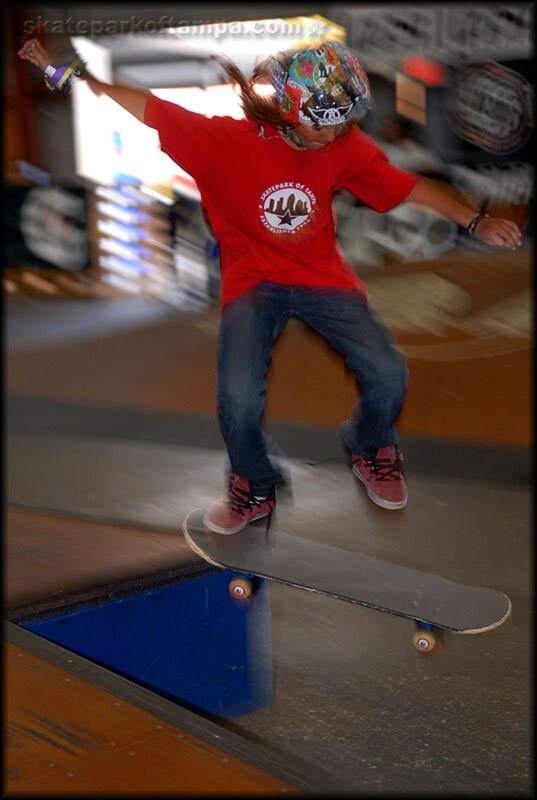 Alejandro funny looking kickflip