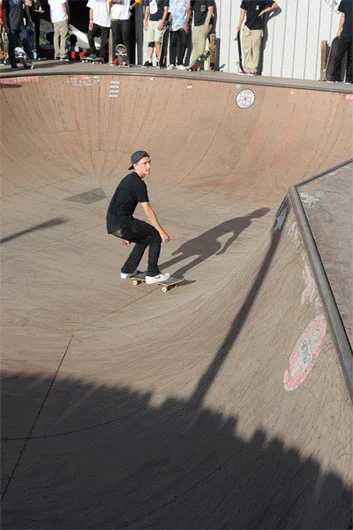 Damn, that's how to float a crail - Jereme Knibbs.<!-- Damn Am Atlanta 2013: The Road and The Bowl Jam -->