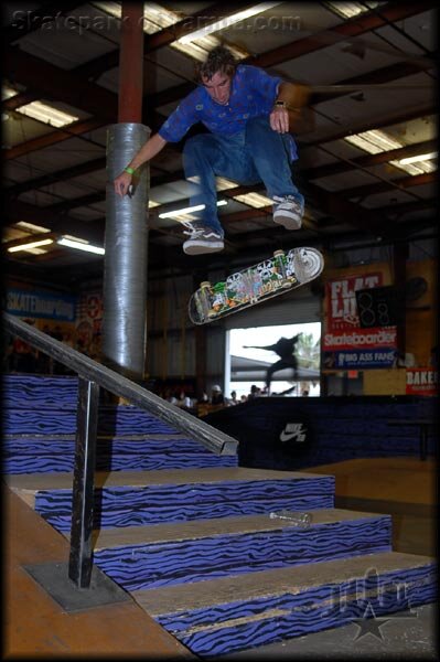 TJ Sparks Heelflip