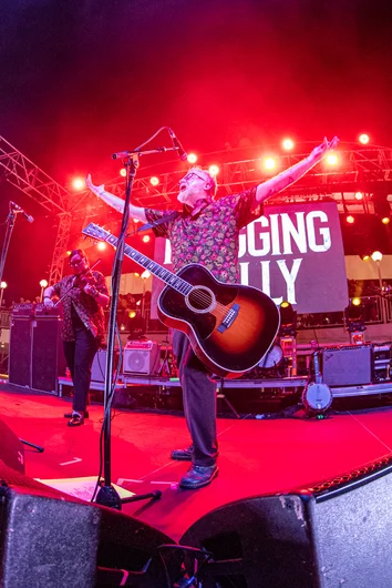 Come on y'all get into it!

<!--floggingmollycruise23-->