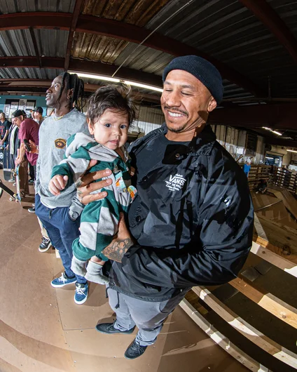 These old dudes got fans of all ages.

<!--oldmanbowljam23-->