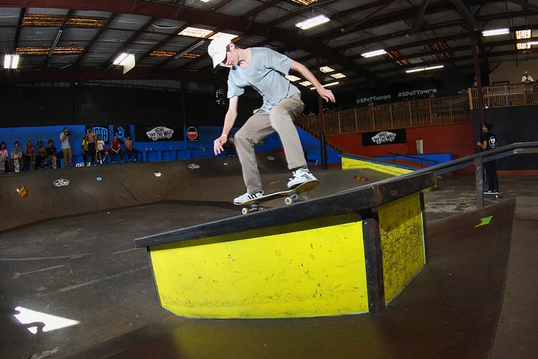 <!--hj17photos-->

AJ Dall - Switch 50-50