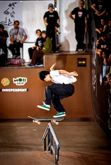 OMG!! I cannot take it anymore!! Another KF F/S Blunt. It’s the new contest Bigspin Frontboard. 
<!--tampam2022finals-->