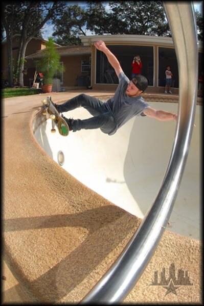 Giles frontside grind