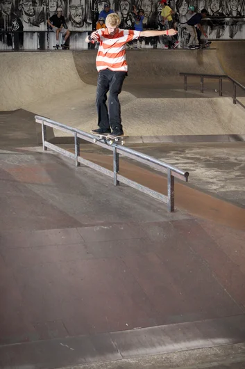 <!--sr19photos-->

Ethan Sobb : Back 50-50