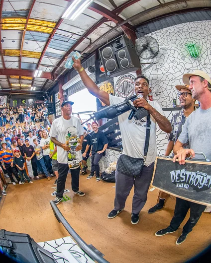 Leandre destroyed the entire course in both stances and that's why he left with the Zumiez Destroyer Award

<!--tampapro22finals-->