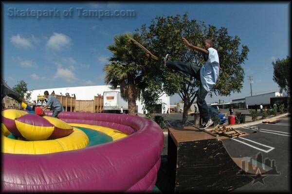 Damn Am at Volcom 2006 Lurk and Chill Photos