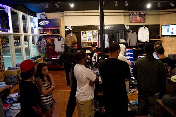 Resn Dunk High Re-Release at SPoT Skate Shop Ybor