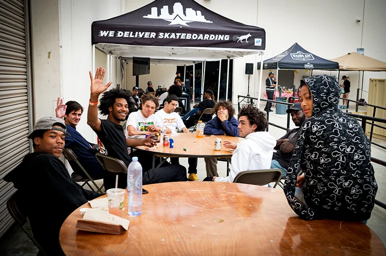 <!--dala18finals-->

Rollin up and greeted by the squadrant.