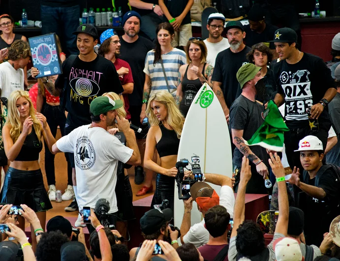 <!--sundaydaypro15-->

Last years Tampa Pro winner, Nyjah finds himself in a Brazilian sandwich coming in 2nd place. Congrats man, you were amazing to watch.