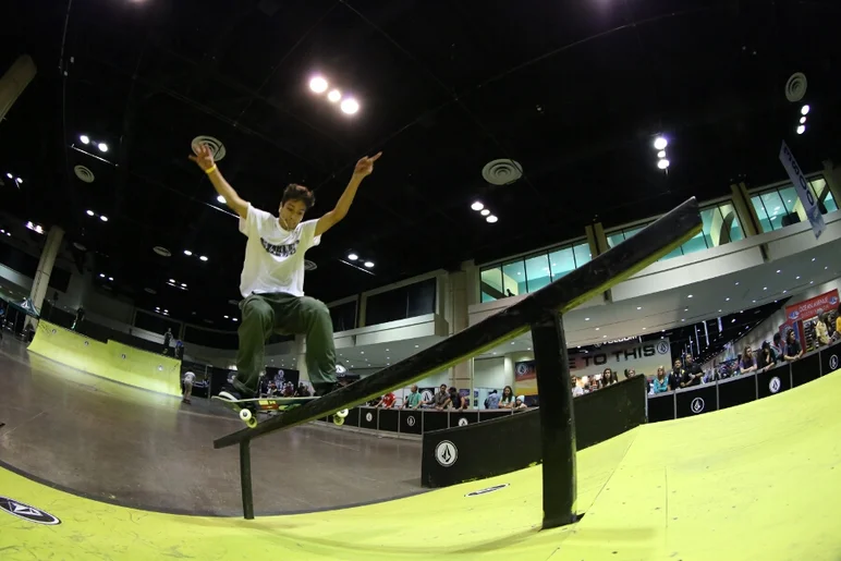 <!-- surfexpoJan2014 -->
Thomas Dritsas going up the rail.