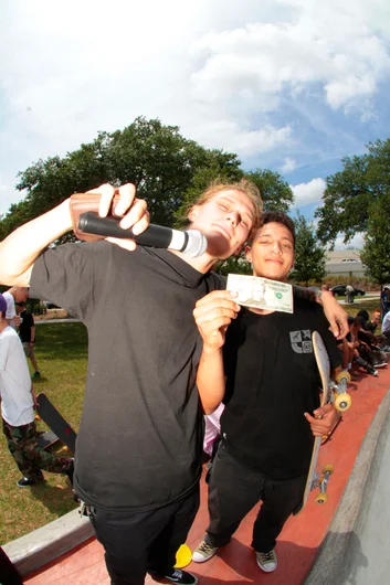 <!--brobowl2-->

Carlos with his winnings, $20 for best Boneless.