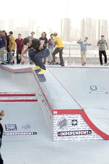 <!--danyc15-->

Antonio Durao is a beast of beasts. This switch flip grind happened in 1 or 2 tries and it was only a fraction of what he landed.