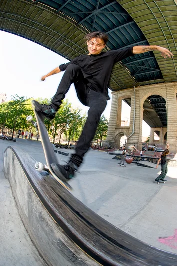 <!--danyc15-->

...Apparently nose grind pop outs do not require sleep.