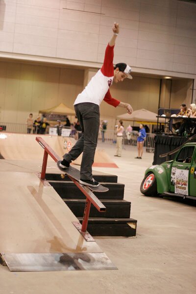 Dillow locked a back smith down this rail