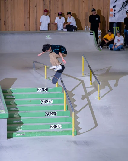 Toa Sasaki didn't have to warm up much. He was always turned on. Hardflip back lip out the gate like nothin'!

<!--damnamjapan2022day2-->