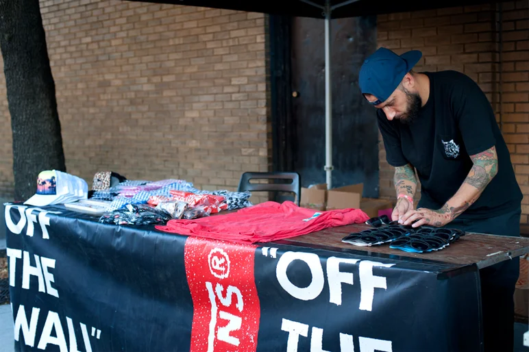 <!--ybor4year-->

Vans sponsored our block party, and Frank Mare from House of Vans in New York came all the way down to Tampa just to hand you a free T-shirt, shades and wallet. Thanks for being here, Frank , and thank you Vans for the support.






