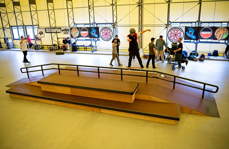 <!--daja18-day1-->

The locals showin' us how it's done.
