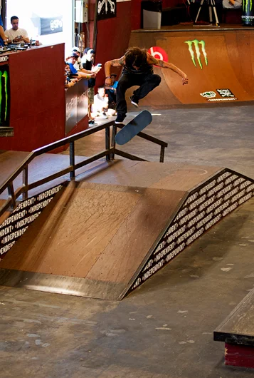 <!--PRO15SATDAY-->

Floridian local, Chris Kendall also catches the early bird special with a Tre Flip over the box thingy.