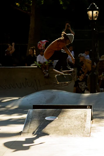 <!--danyc17-finals-->

Markus Jalaber just getting his Varial Heels warmed up.