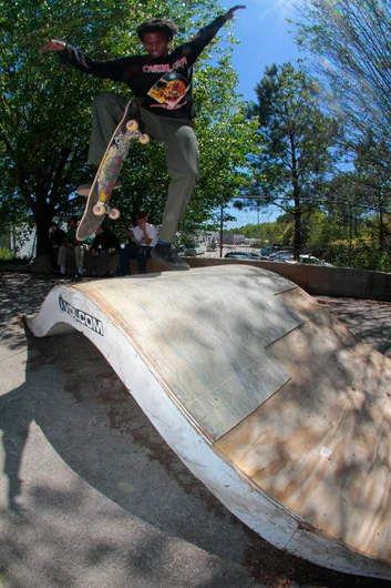 <!--da-atl-marino-->

Derick Wynn - No Comply on the sketchiest hump ever. This used to be in the course last year I believe but Hazard doesn’t waste much materials. 