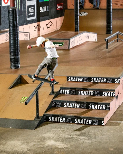 Okay back into some skating… Gap Front Board on this thing is freakin’ scary.

<!--harvestjam2023-->