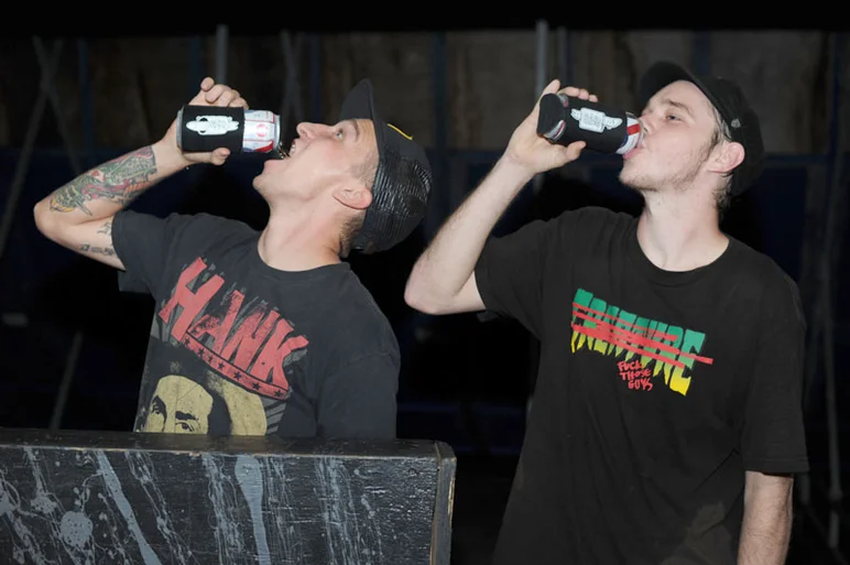 Cruisees, made for refreshments.<!-- Old Man Appreciation Bowl Jam 2012 -->