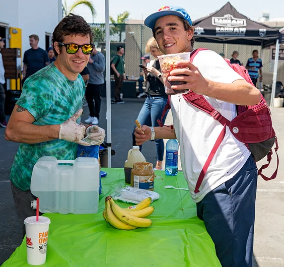 <!--dacm17-finals-->

Pass the Açaí Bowl to the left hand side!