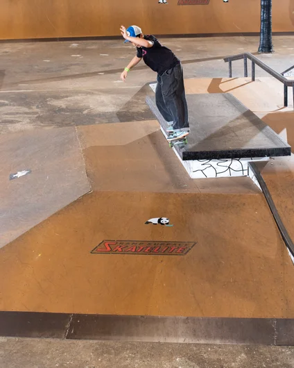 Sebastian Dradrach has a fresh pair of dunks at every contest. Back 50 warm up on the bump to ledge.


<!--backtoschoolbash2022-->