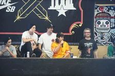 Microphone banter wa