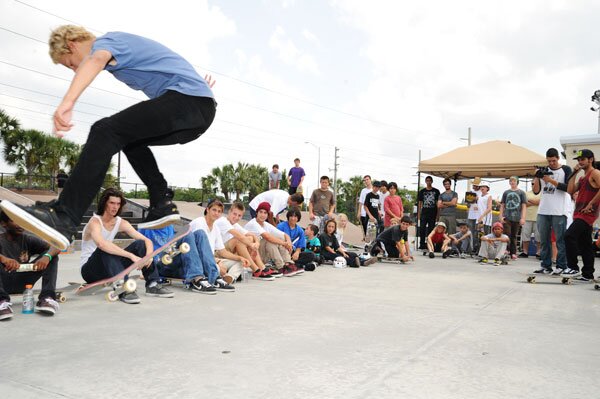 Shelby Meyer - kickflip