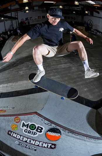 <!--dacm-quals-->

Robby Hargreaves kicks things off fittingly so with an Ollie One-Foot.