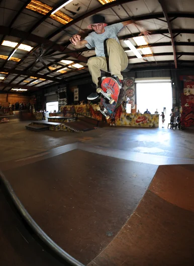 <!--bts14-->

Gavin Thompson absolutely destroyed the 16 and up division. Gavin made this lofty hardflip over the pyramid in his jam and took first place.





