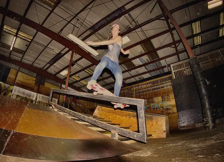 <!--b4bbbd-->

Laura Fong-Yee was killing the handrail. Frontside lipslide with ease.