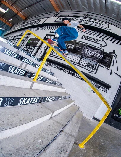 Wish I was a little higher up for this one to see the pinch. Back 180 nosegrinds on lock from Tiaga Nagai

<!--damnamla2023finals-->