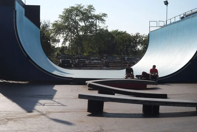 OMG, is there already a line forming for the Legendary Vert Session?  Yep, Todd Morrow has patience.  It's going to be worth it.<!-- Tampa Pro 2013 Calm Before the Storm -->